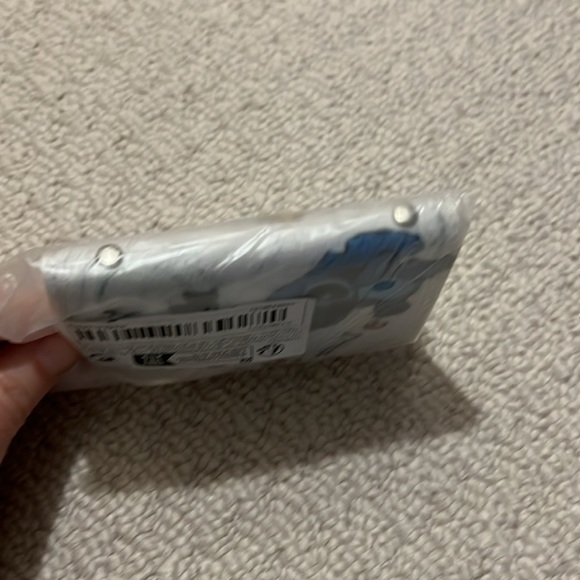 Disney Stitch card holder. Plastic slots for 20 cards and 2 other pockets - Picture 7 of 7